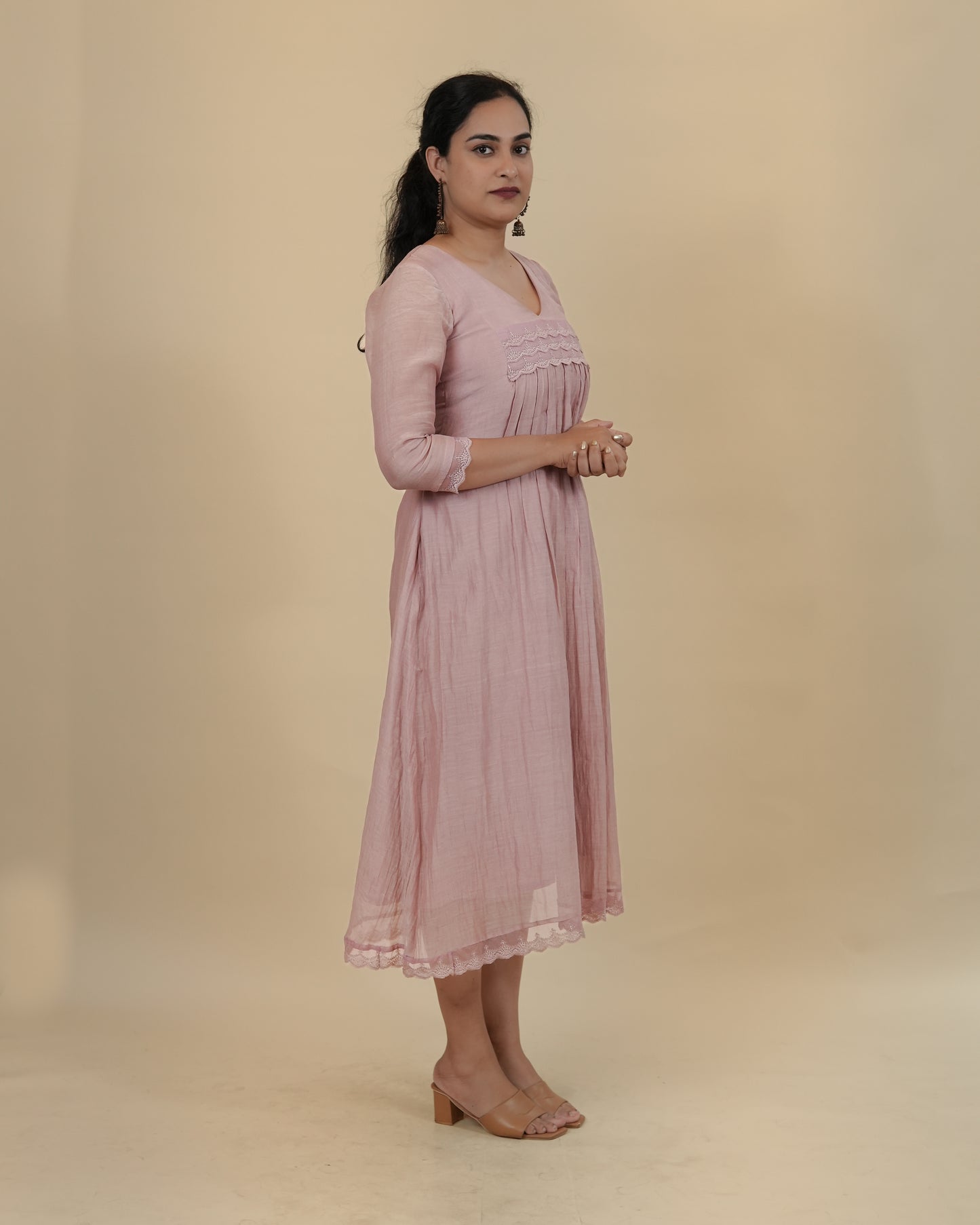 Mauve chanderi dress with lace