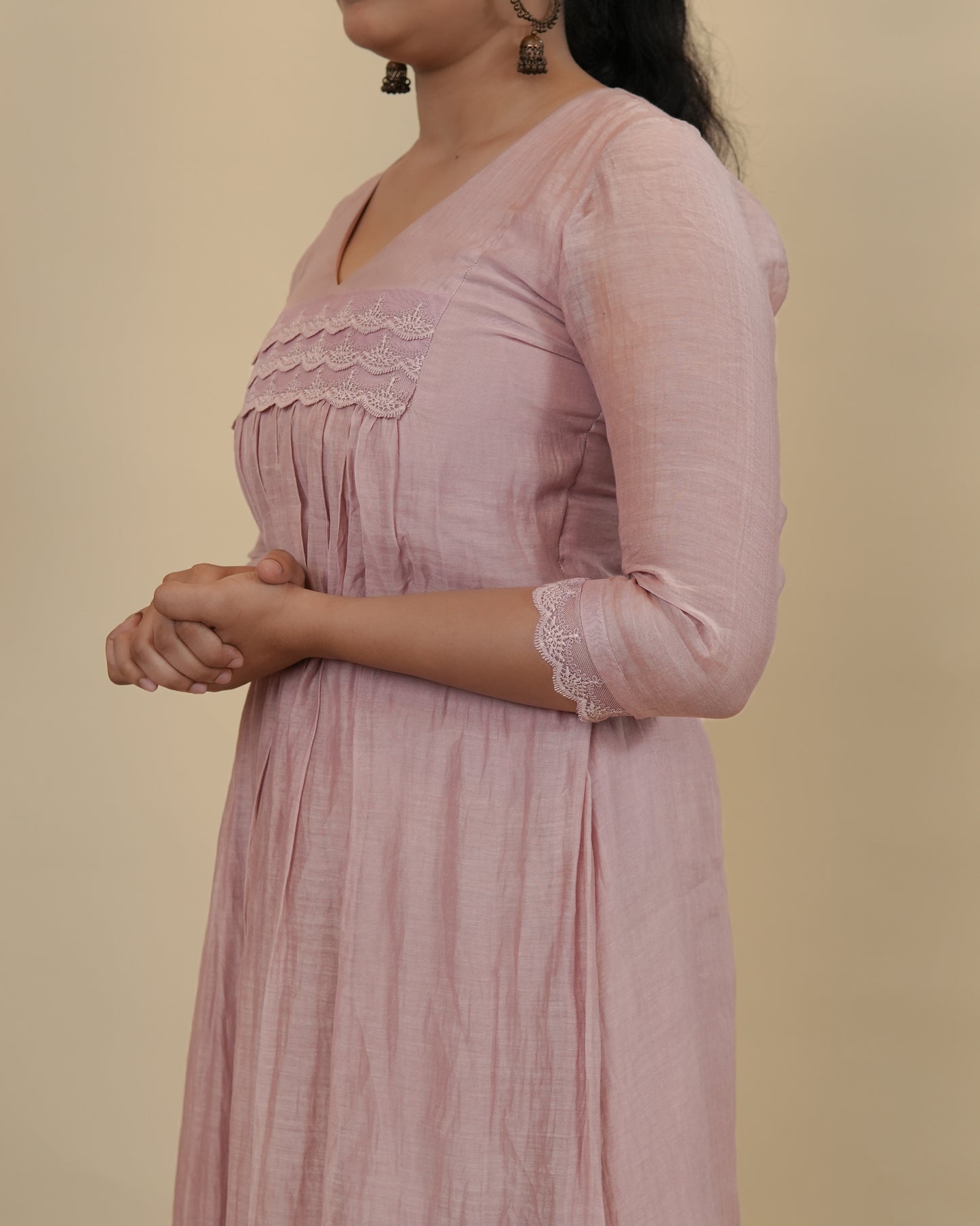 Mauve chanderi dress with lace