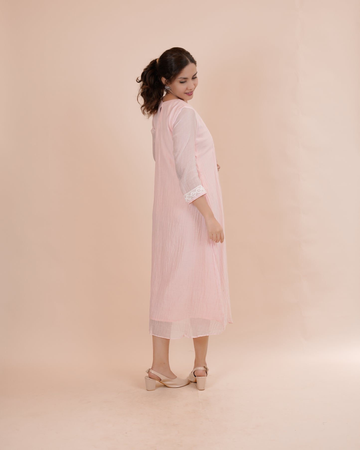 Elegant Pink Maxi Dress with Lace Detailing