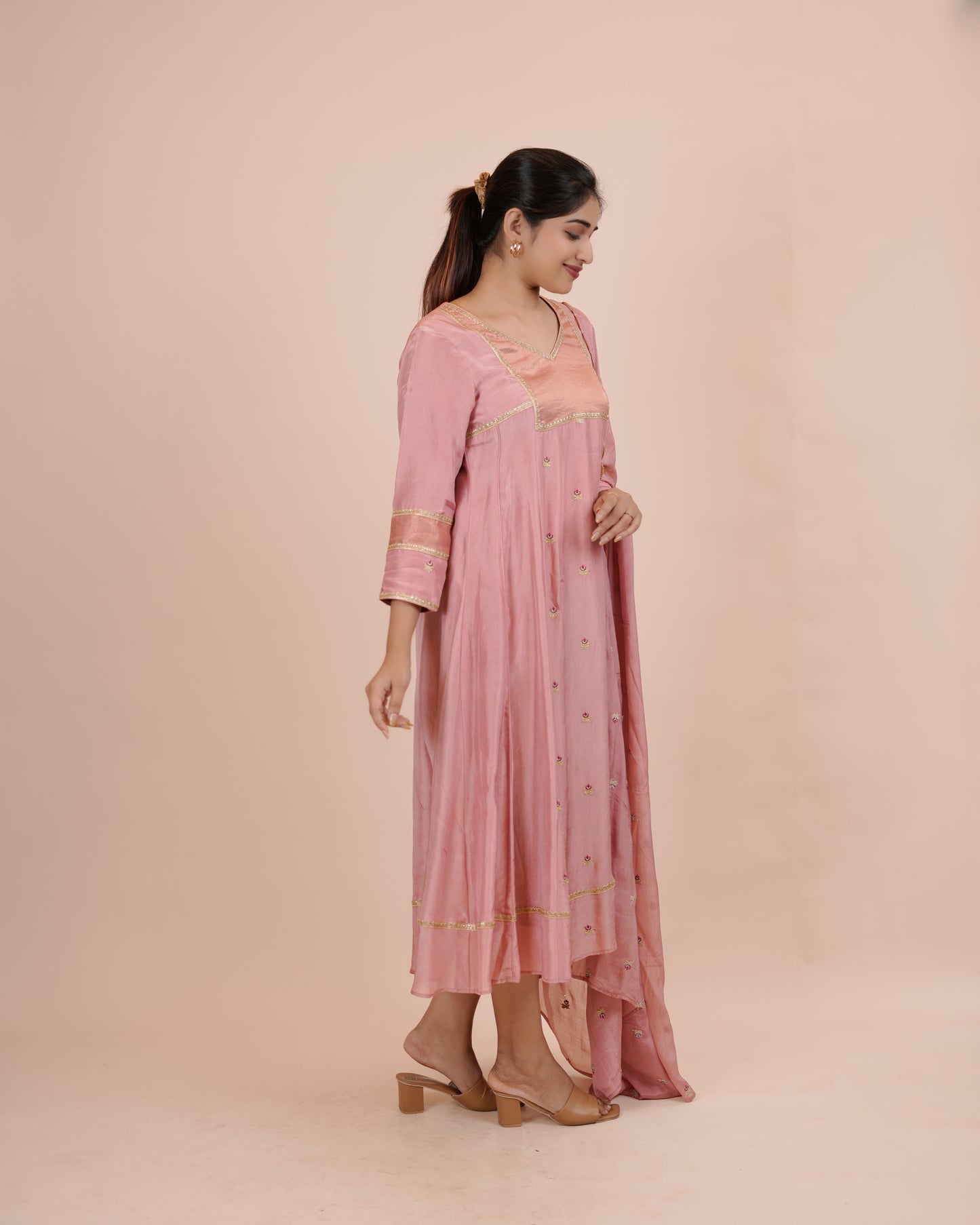 Elegant Pink Ethnic Kurta Set