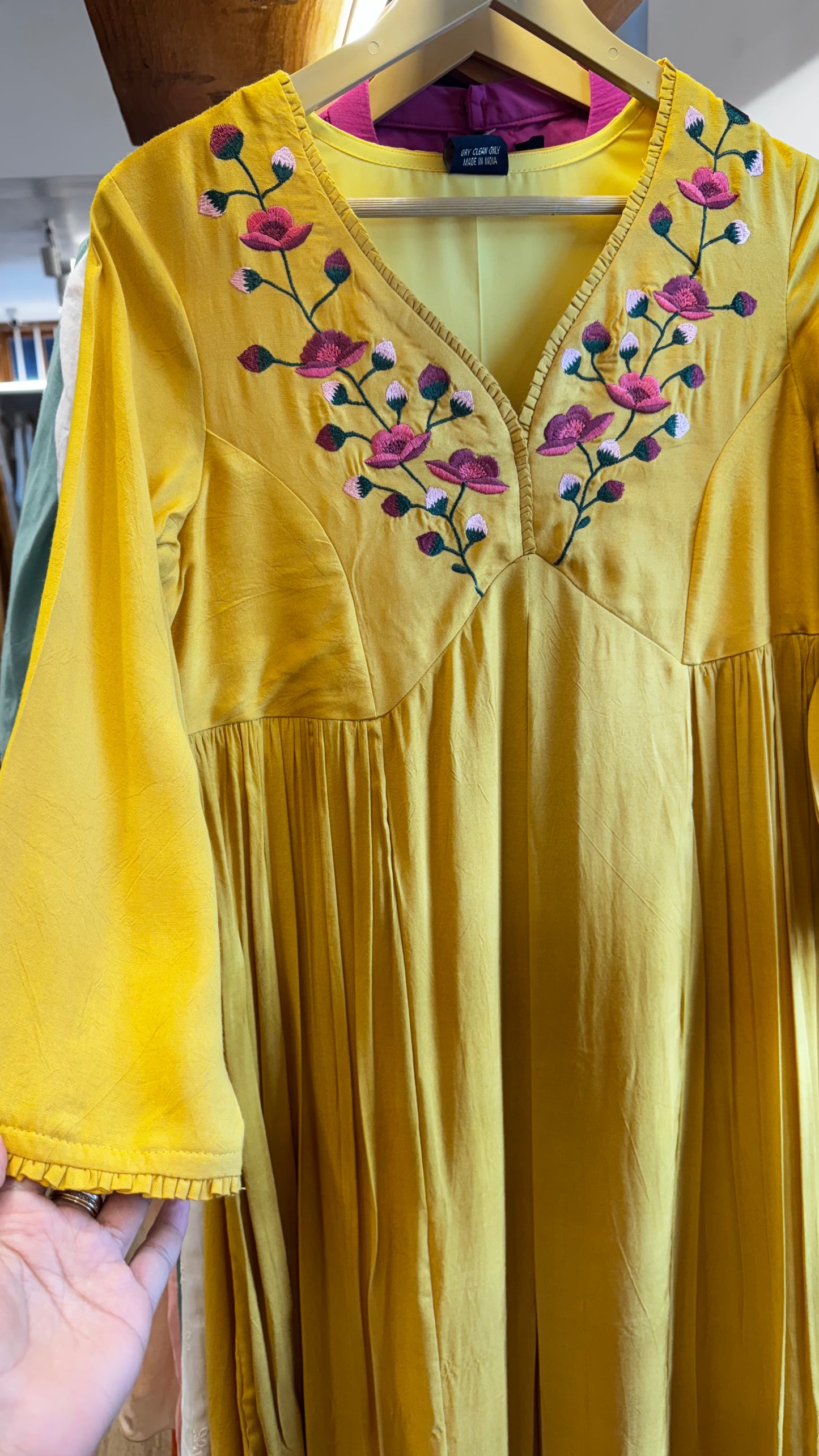Yellow embroidery dress three-quarter length sleeves Size M