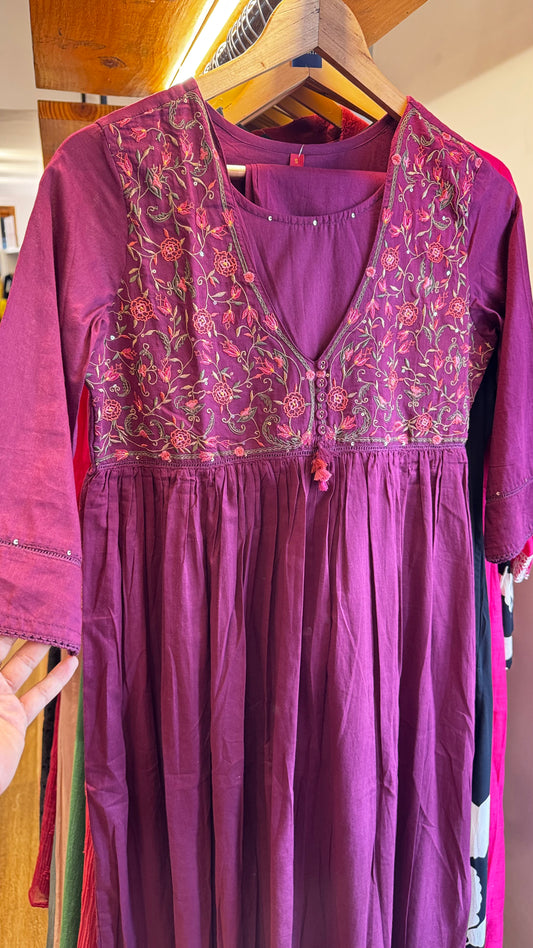 Deep maroon cotton v neckline and Floral embroidery dress with pants size S, L