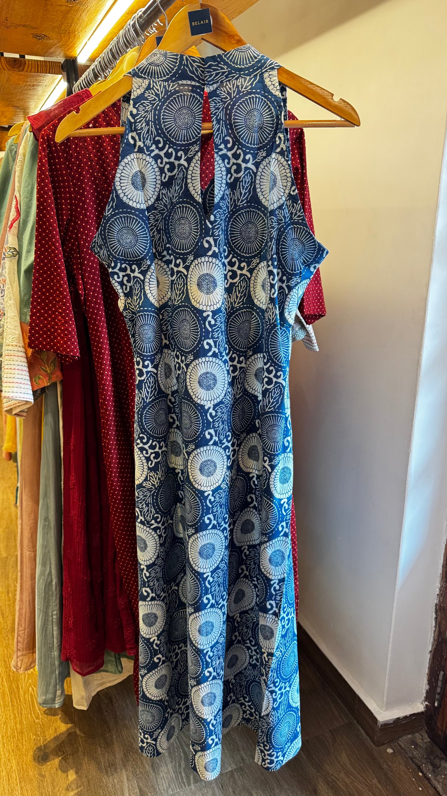 ⁠⁠indigo blue printed halter neck dress size L (40)