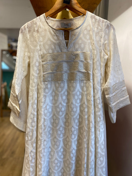 Off white chanderi round v neck with Banarasi lace on yoke and sleeves ends size -S