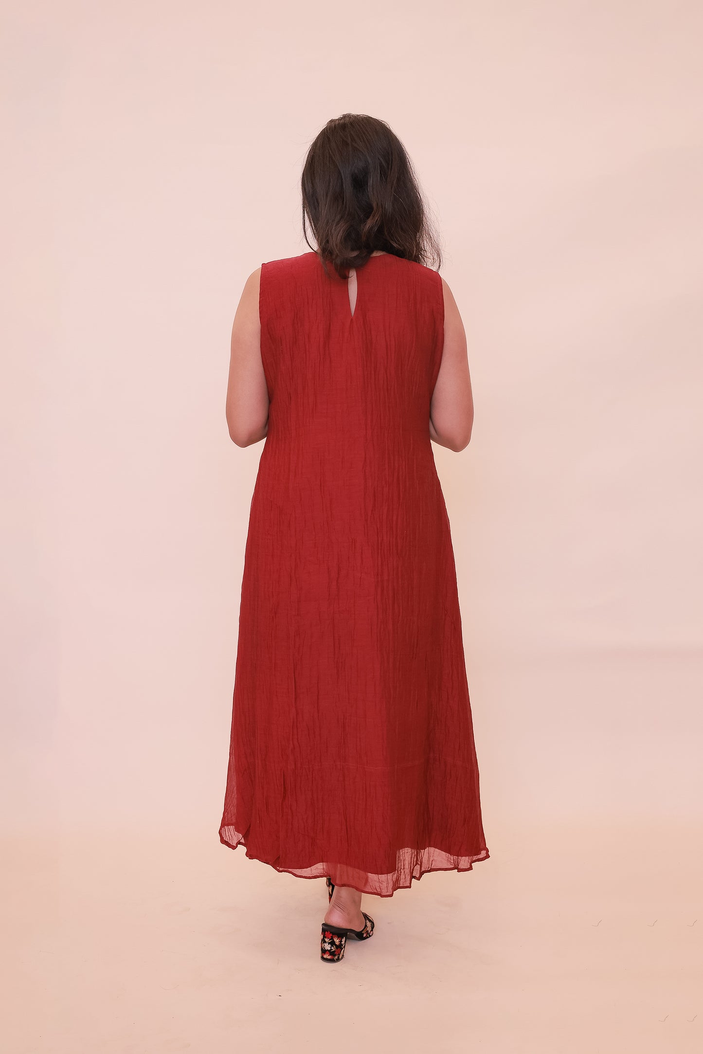 Red chanderi sleeveless pleated dress